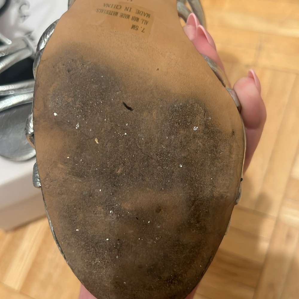 REBECCA MINKOFF
Apolline Metallic Strappy Sandals - Picture 13 of 15